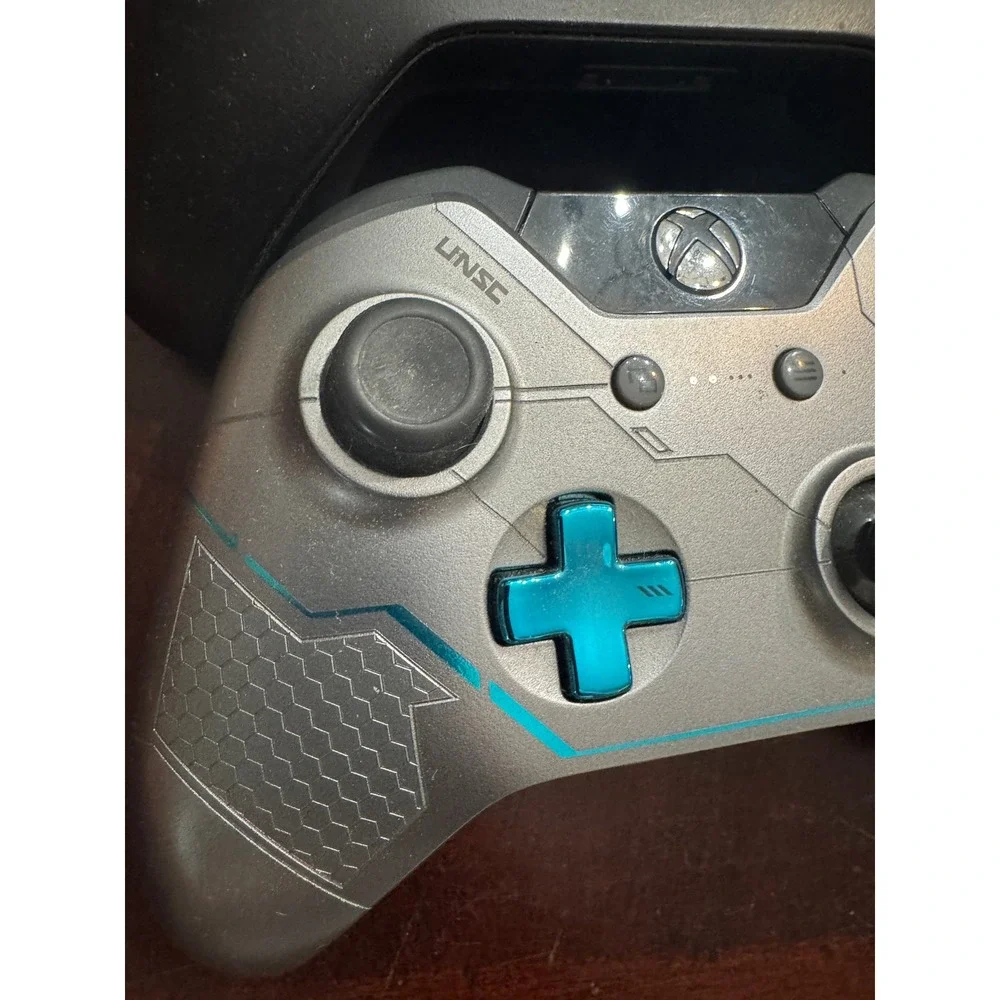 Xbox One Wireless Controller Lot Halo 5 Guardians Limited Edition & Black 2 Pack